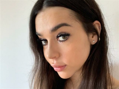 LaraPetite