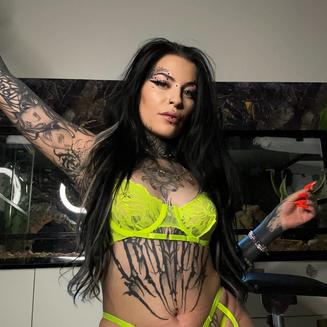 Leslaura_Official