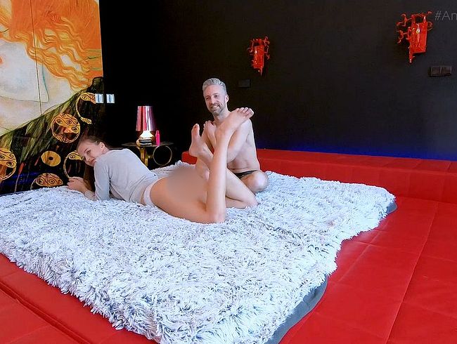Voyeur-Cam-Teen Stacy Cruz hat Orgasmen durch großen harten schw**z im Casting-Video