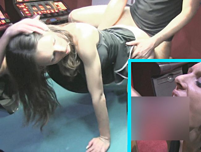 Cum***t Finale im CASINO erwischt !!