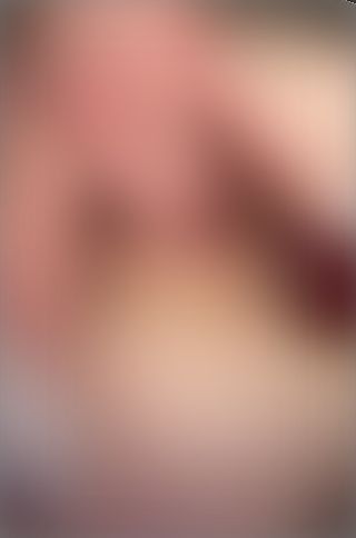 Schau dir meine süße Pu**y an :*