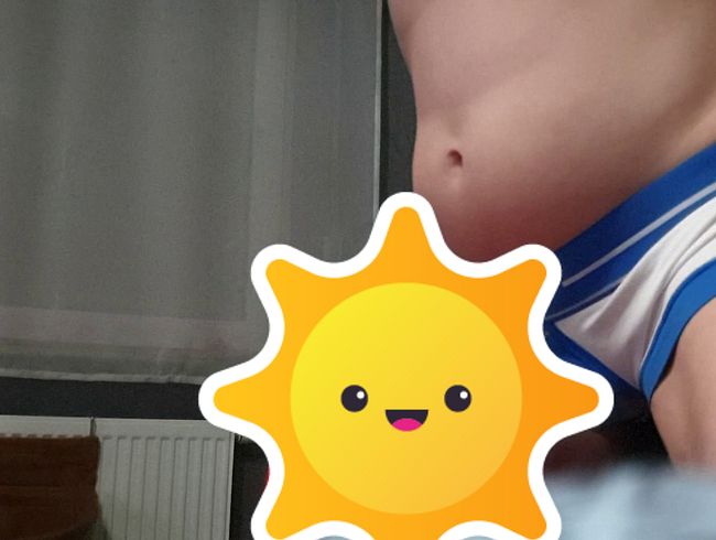 Harter Orgasmus mit vi*rator beim p*rno schauen