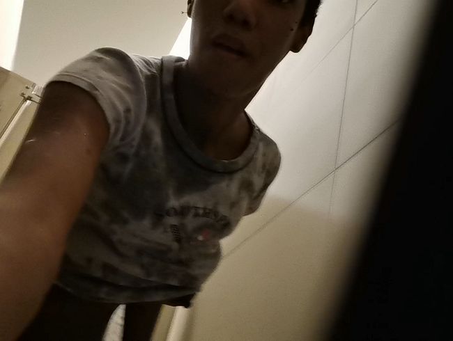 pi**ing on myself in Public Bathroom