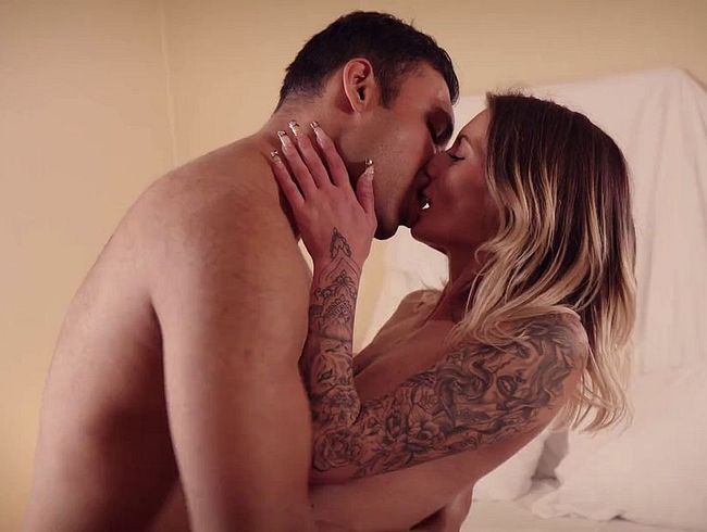 Sinflare & EdenDark: Hotel Eskalation mit massivem Back & Ass Cum***t