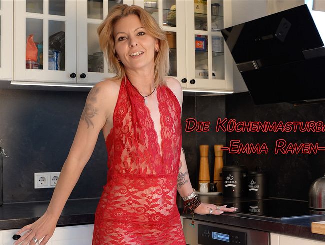Die Küchenmasturbation - Geil gefin**rt auf dem Küchentresen