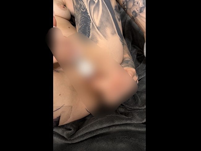 Könntest du mich besser ausfüllen, als der Gummischw**z?