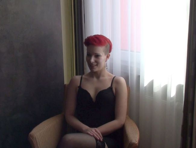 SunnySin Teil 1: Interview, Strip, Solo, bl*wjob