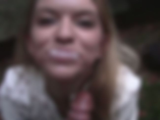 bl*wjob + hotCum***t im Wald!