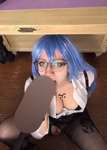Blauhaarige Büro-Schlampe gönnt dir pov