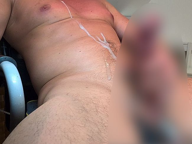 Nach einer Woche Abstinenz bis zur Brust hoch gespri**t