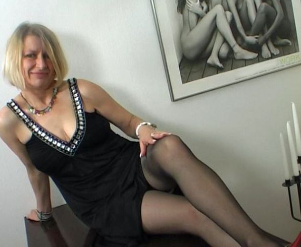 ReifeDoris - stript, lut**ht, fi**t extrem geil!