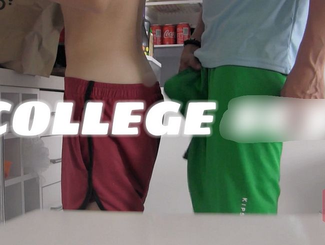 COLLEGE-s*x