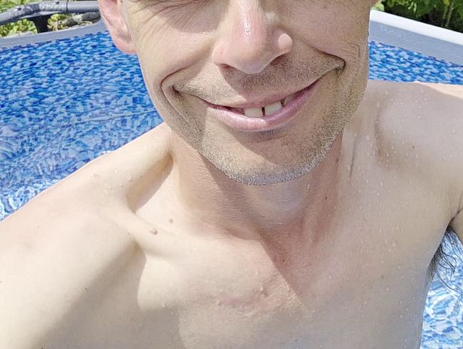 Bin beim baden im Pool geil geworden!