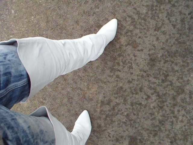 In Overknees
