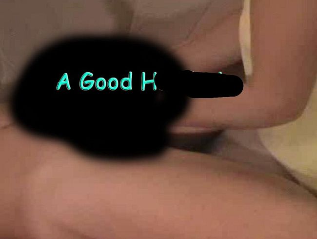 A Good hand**b
