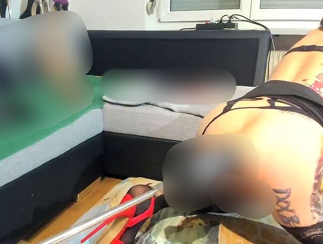 MEGA XXL PLUG UND XXL dil*o hard**re ana*s*x IN s*xY OUTFIT UND HEELS