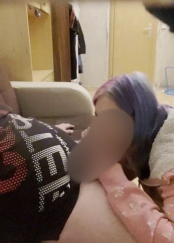 den unbekannten jungen Mann ...................................