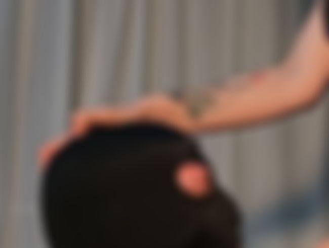 str*pon bl*wjob und ars**fi** für den keuschen skla*en